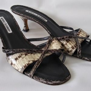 MANOLO BLAHNIK SNAKESKIN SLIDE SANDALS SIZE 40.5
